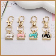 TERY 4pcs Mini Sewing Machine Keychains – A Stitch Of Memory & Meaning, Vintage Miniature Enamel Met