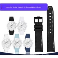 Professional Diving Curved Interface Stitched Silicone Rubber Watch Band 20mm Skin-Friendly Soft Spo