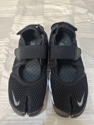 Nike air rift  忍者鞋