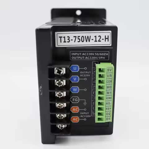 750W Variable Frequency Drive Three-phase Output Motor Driver Frequency Converter AC 220V Inverter S