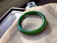 天然和田玉碧玉手鐲圈口 56 超美菠菜綠 精品老坑料 質地溫潤