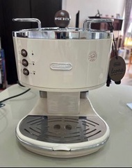 DeLonghi 咖啡機，ECOV311，連盒