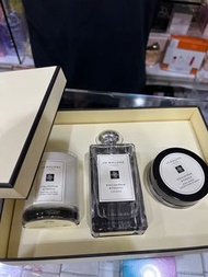 Jo Malone 英國梨與小蒼蘭香氛紀念禮盒 (香水+蠟燭+乳霜)