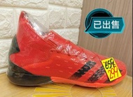 Adidas（平底足球鞋）