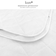 [kun EM] Kun Washable Mattress Protector A Layer Of Protection & Comfort (Elastic Band/Fitted)