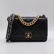 CHANEL 19 經典菱格紋雙色鍊WOC - 黑金