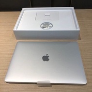 APPLE 銀 MacBook Pro 13 2.9G 512G 電池僅82次 TB 刷卡分期零利率 無卡分期