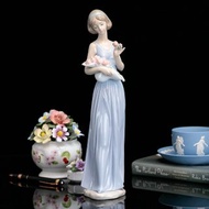 西班牙Lladro NAO雅緻1999年玫瑰佳麗手工雕花陶瓷娃娃瓷偶