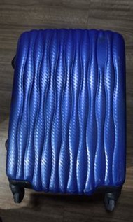 Pierre cardin 20寸行李箱