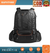 Everki EKP117NBKCT - Beacon Laptop Backpack with Gaming Console Sleeve - Black