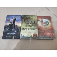 Novel Set Divergent Insurgent Allegiant Veronica Roth 3 book finished used preloved fantasy book