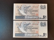 《🇸🇬 Singapore 1Dollar 🇸🇬》2pcs Running price 💥Rare💥Lower number 🥚🥚❤️💎AUNC💎 [Original Old Bank Note]
