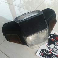 BATOK LAMPU DEPAN SUZUKI CRYSTAL 110 ORIGINAL COPOTAN SET SPIDOMETER