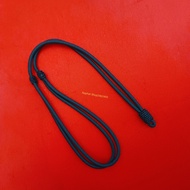 สร้อยคอ เชือกร่มนิ่มสีดำ((เส้นขนาด3มิล)) งานถักปลายแนวตั้ง งานแฮนเมด สร้อยปรับระดับสั้นยาวได้ตามขนาดที่ต้องการ งานแฮนเมด