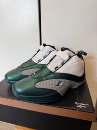 Reebok Answer IV The tunnel