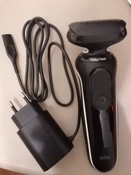 出售BRAUN 德國百靈牌S5鬚刨（有鬚刨，充電線和修剪器）
