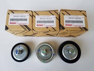 ลูกลอกดันสายพานหน้าเครื่อง+น็อต   TOYOTA   VIGOฟอร์จูเนอร์ 1KD2KD    OEM (3ตัวชุด)  ชุดละ 900บาท