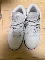 Nike Kobe AD mid
