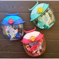 Flat drinking bottle