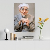 Photo + Frame of Ulama KH Maimun Zubair Ulama Poster/ 20x29 Poster