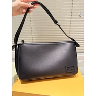 Large Gift Box FENDI FENDI hobo Bag Medium FENDI Underarm Bag