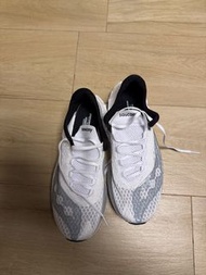 saucony endorphin pro 4 us8.5