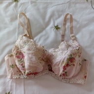 Si bra size 70/75 C rose chiffon with lace trim