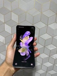 Samsung Galaxy Z Flip 4 5G  (90% New)
