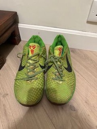 2010 Kobe 6 Grinch us 10 kobe6