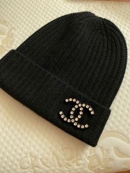 Chanel 黑色鑽可拆別針 針織毛帽