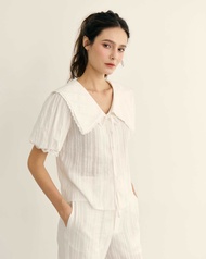 Aunchadabrand - Bianca lace top เสื้อลายลูกไม้แขนบอลลูน