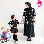 Alice In Wonderland BLACK ADULT oversized t-shirt