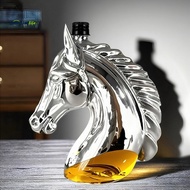 beautifullife  Artistic Whiskey Decanter Personalized Whiskey Gift Bottle Horse Head Whiskey Decante