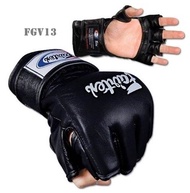 Fairtex Sparring Gloves FGV13 Open Thumb ( M,L ) Genuine Leather MMA Gloves K1 MMA K1  สนับมือเเบบเปิดนิ้ว แฟร์แท็ค