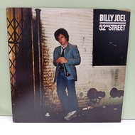 #AA179-56 LP TERPAKAI [ BILLY JOEL - 52ND STREET ] USED LP < NM >
