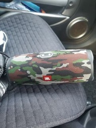 JBL charge 4
