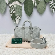 LV 灰綠色真皮壓紋 KeepAll 25 手提斜肩包 晶片款