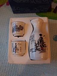 日本製清酒壺及酒杯