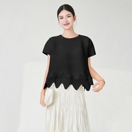 1532 Ruched Top Gentle Style Miyake Loose Plus Size Covering Short Sleeve T-Shirt One Size (45-75kg)