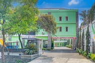 OYO 94186 Hotel Cemara Hijau