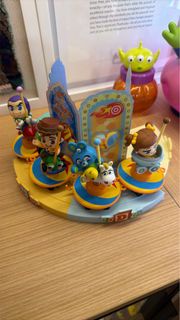 Hottoys Toystory 玩具總動員旋轉木馬擺設