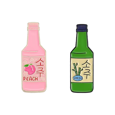 Soju Enamel Pin Korea Wine Brooch Badge Cartoon Peach Fresh Bottle Pink Green Lapel Sweater Hat Jewe