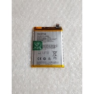 Original REALME 7 BLP807 battery removed