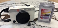 Leica SOFORT 2 Instant Camera with Film