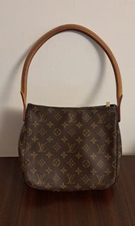 100% Real Louis Vuitton                             LV Looping MM shoulder bag