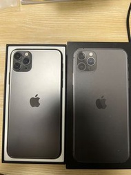 iPhone 11 Pro Max 256GB Screen have small Black point 屏幕邊有小點