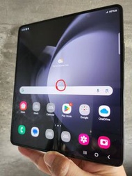 Samsung Galaxy Z Fold5 5G 12+256GB屏幕有點have dot on the screen