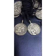 peso sagrado necklace