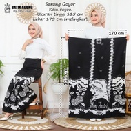 MBAK SANTRI GLOYOR GIRL'S SARUNG RAYON CHARACTER SANTUNG PROCESS PRINTING KANG SANTRI SARUNG ABG