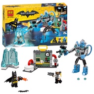 Compatible with LEGO Assembling Batman Batship 76158 Airship Chasing Submarine Suit to Meet Penguin